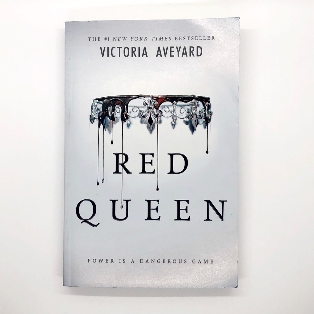 Red Queen by Victoria Aveyard